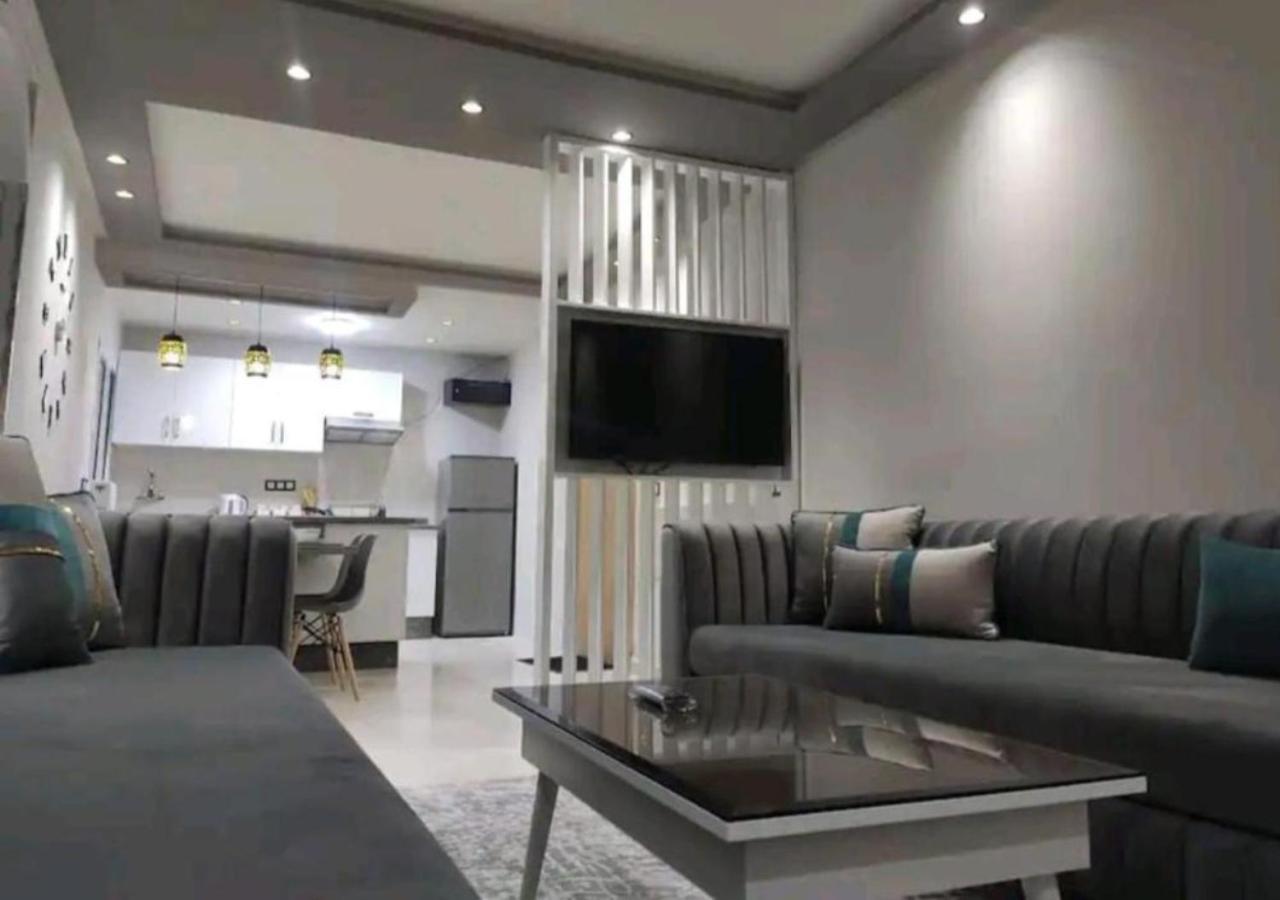 Elegant Apartment With Air Conditioner For A Great Stay แทนเจียร์ ภายนอก รูปภาพ
